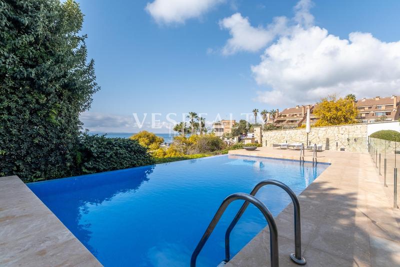 Foto cd63f900-d626-4bdb-9735-37988a52c44e. Chalet exclusiva villa en primera línea de mar en cabo huertas en Alicante