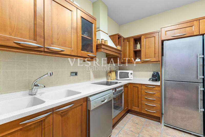 Foto d7fbfbbc-ce9c-4cf4-af05-9737f5a37de6. Chalet exclusiva villa en primera línea de mar en cabo huertas en Alicante