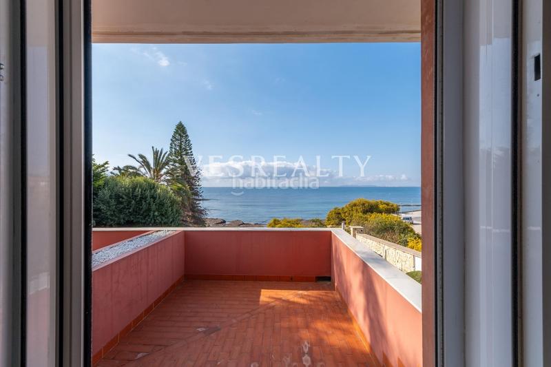 Foto fac4f240-793b-4785-9d60-55ffa9784488. Chalet exclusiva villa en primera línea de mar en cabo huertas en Alicante