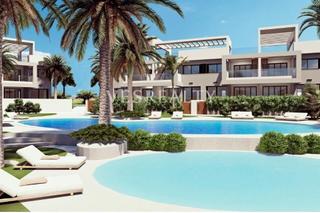 Maison à Los Balcones-Los Altos. Bungalow en torrevieja con excelentes instalaciones en urbanizac