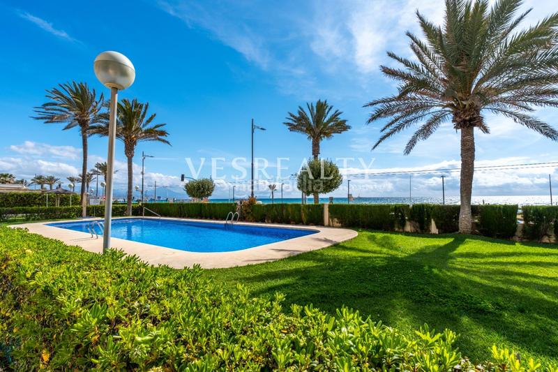 Foto 2f70738b-2390-4c6b-9c7d-7e7e689aff2a. Appartamento con parcheggio piscina in Playa Muchavista Campello (el)