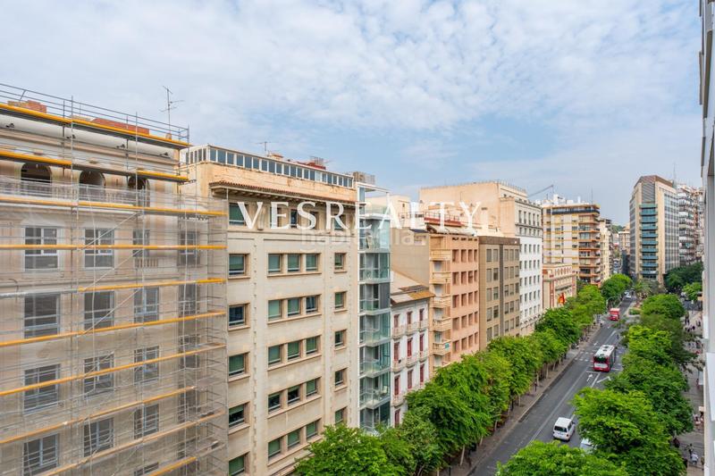 Foto 43f18598-1694-40d7-9683-e61bd6a11534. Piso  , zona de rambla méndez núñez en Casco Antiguo - Sta. Cruz - Ayuntamiento Alicante