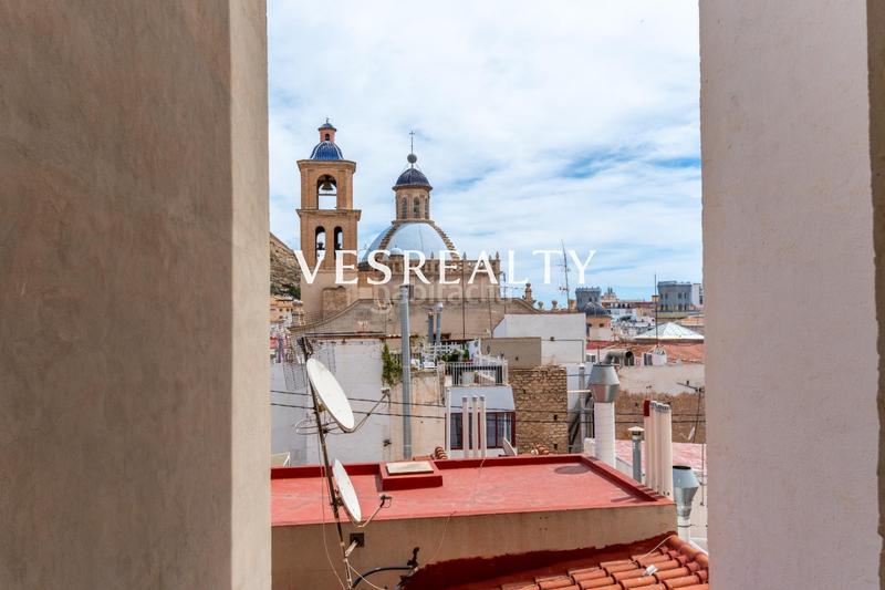 Foto 84607a07-f831-43a9-b9b6-04a3ed7373d1. Piso  , zona de rambla méndez núñez en Casco Antiguo - Sta. Cruz - Ayuntamiento Alicante