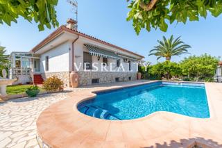 Chalet à Bellavista-Capiscol-Frank Espinós. Chalet en zona de capiscol, san juan, alicante.