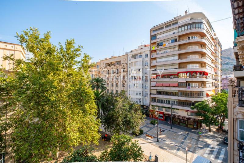 Foto 82cc9209-4973-4825-8b81-0cf6f1a62a5e. Edifici a Barrio del Centro Alicante