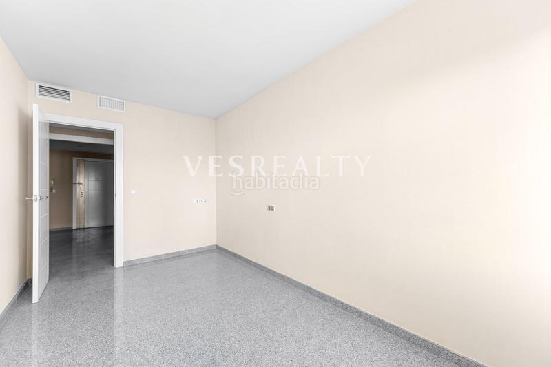Foto 41d78f1d-6223-4f61-b066-69703b7d0db9. Location appartement avec chauffage parking dans Ensanche-Diputación Alicante