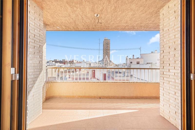 Foto 621f248b-f64e-4bbb-81b4-c7f3722946ba. Location appartement avec chauffage parking dans Ensanche-Diputación Alicante