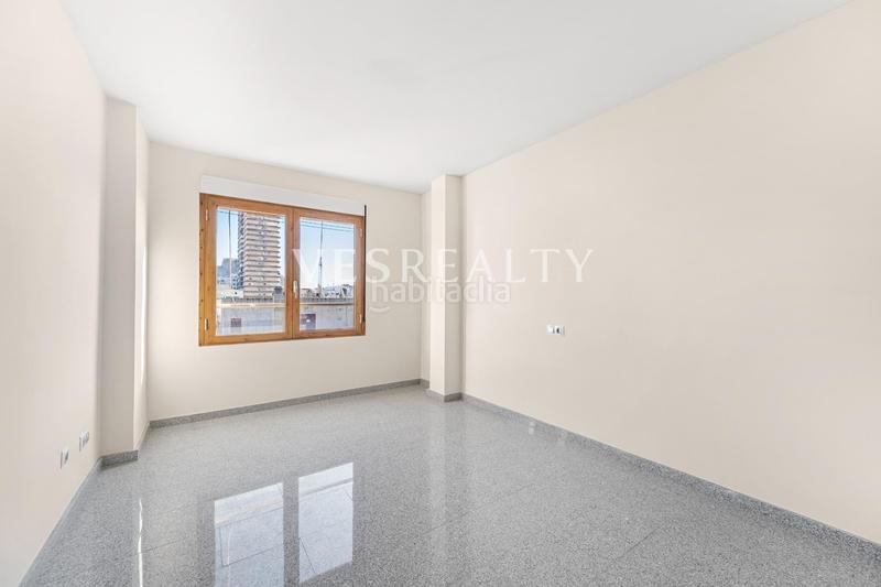 Foto 6360bbdd-5d97-472c-bb7e-91b2176852ce. Location appartement avec chauffage parking dans Ensanche-Diputación Alicante