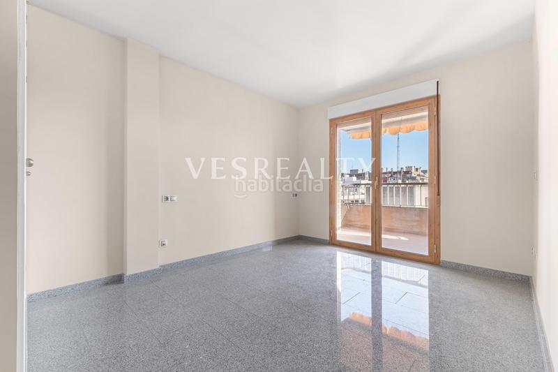 Foto 8987e201-0f35-4773-a663-23ba86156b54. Location appartement avec chauffage parking dans Ensanche-Diputación Alicante