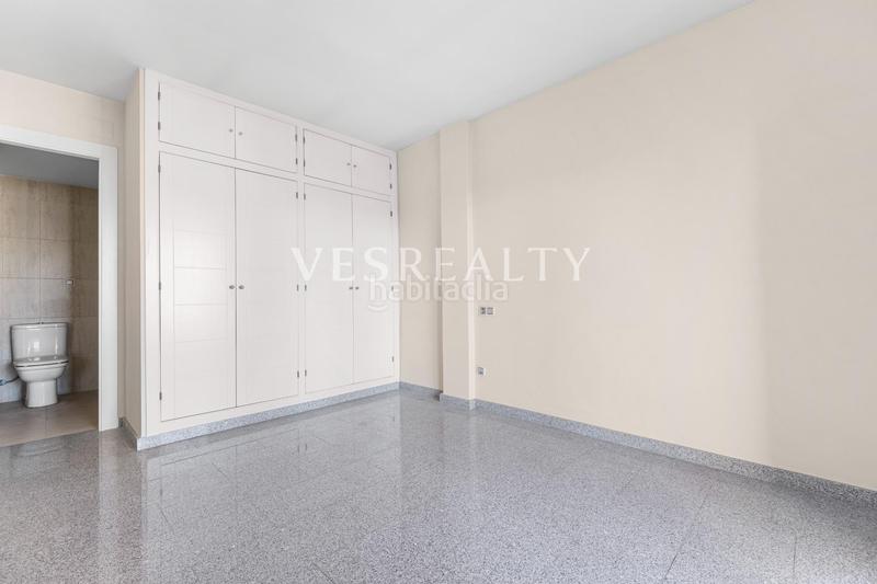 Foto ac04f56b-c249-4d81-a849-27c83b7bc4fd. Location appartement avec chauffage parking dans Ensanche-Diputación Alicante