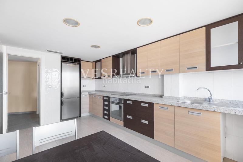 Foto d9dc980d-011e-4f2c-b08b-d45a845c8967. Location appartement avec chauffage parking dans Ensanche-Diputación Alicante