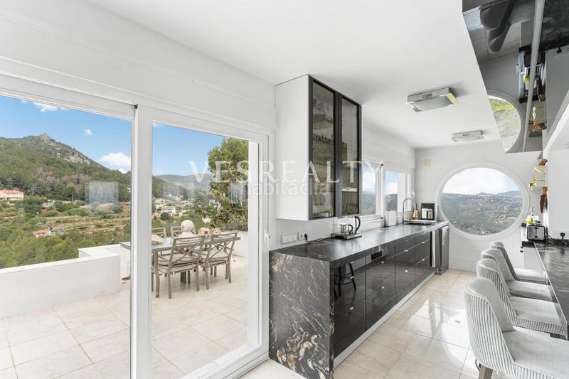 Foto 6a003056-ca44-4c53-95ff-d46dd016c290. Chalet avec piscine dans Oltamar - Cucarres Calp