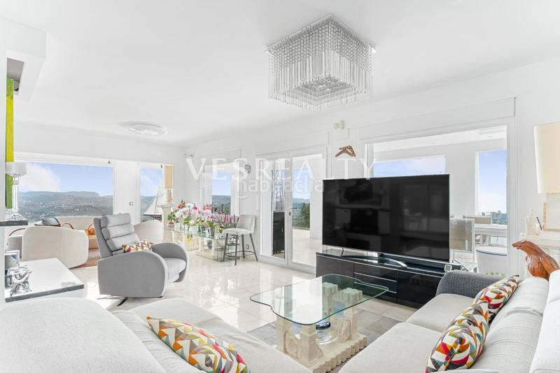 Foto eba5c480-afd5-445f-af89-0a236d165209. Chalet avec piscine dans Oltamar - Cucarres Calp