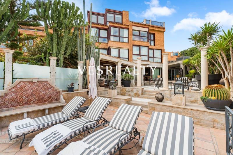 Foto 7501d2c6-17b1-455c-b20a-e7f269094a3f. Casa pareada en Cabo de las Huertas Alicante