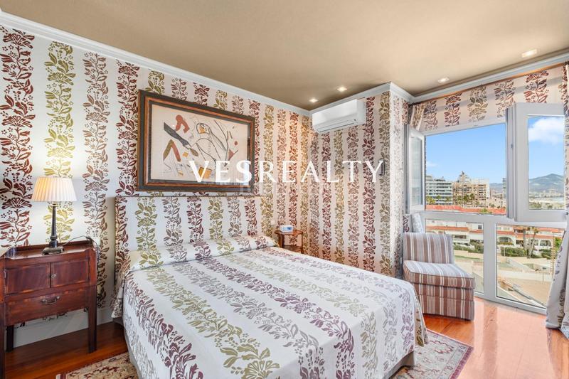 Foto ab0f2352-3682-440a-b261-329a9ad31a2c. Casa pareada en Cabo de las Huertas Alicante