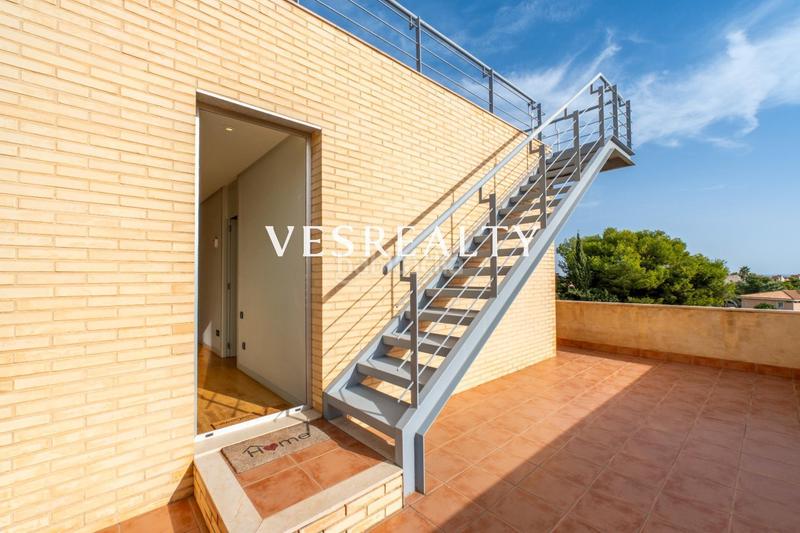 Foto 1f3b0b32-4f3c-4b73-8896-1468b5eb8e92. Chalet exclusiva villa independiente en Cabo de las Huertas en Alicante