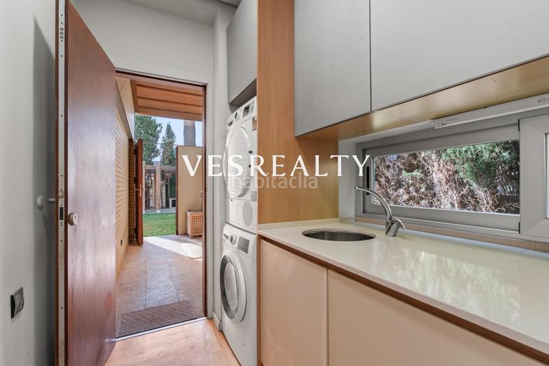 Foto 2742b4d4-d3c8-415d-a1a7-8d8ea52e249a. Chalet exclusiva villa independiente en Cabo de las Huertas en Alicante