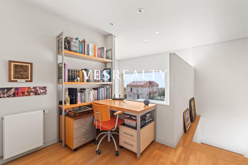 Foto 5a9d02a2-9bb6-47a5-ba33-57ee7f3a19f2. Chalet exclusiva villa independiente en Cabo de las Huertas en Alicante