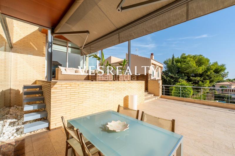 Foto a3d69f17-de9d-44c9-ad04-25da0029c5e2. Chalet exclusiva villa independiente en Cabo de las Huertas en Alicante