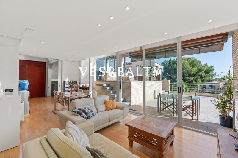 Foto de2daaba-0b33-4f7a-9f28-ae9e01d4ee8b. Chalet exclusiva villa independiente en Cabo de las Huertas en Alicante