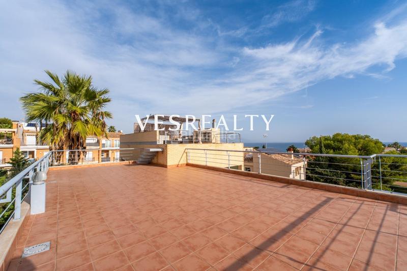 Foto e8325f85-c2cb-4236-a995-e5d995ac8218. Chalet exclusiva villa independiente en Cabo de las Huertas en Alicante