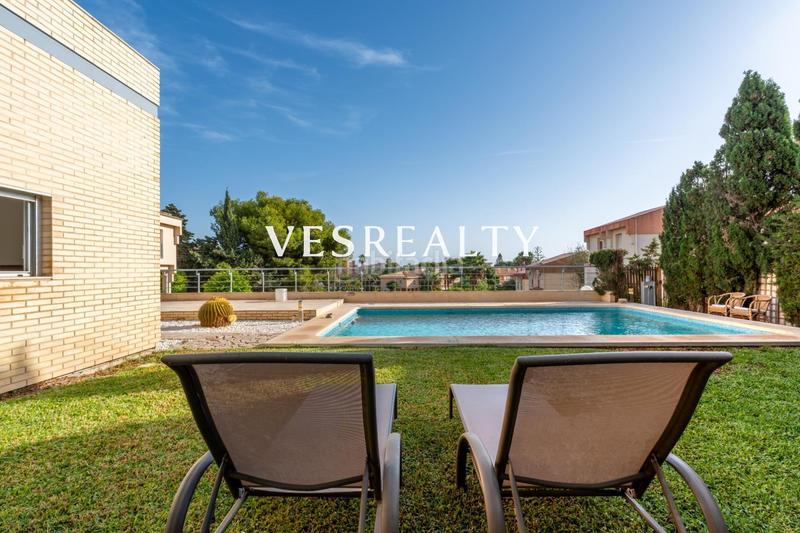 Foto f4f27f74-4265-46f8-8e18-82fec8c942d9. Chalet exclusiva villa independiente en Cabo de las Huertas en Alicante