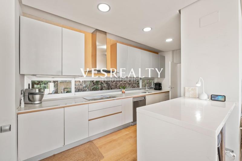 Foto ff94ec7c-3c3d-406b-9069-fbd8dfcfc128. Chalet exclusiva villa independiente en Cabo de las Huertas en Alicante