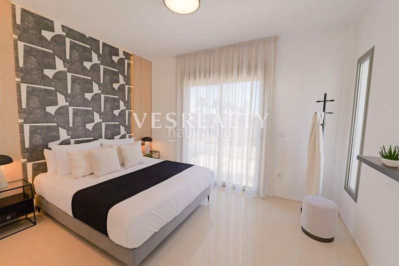 Foto 33645f6c-9b52-45ad-ac37-f5d1977382f6. Xalet amb piscina a Centro Alcázares (Los)