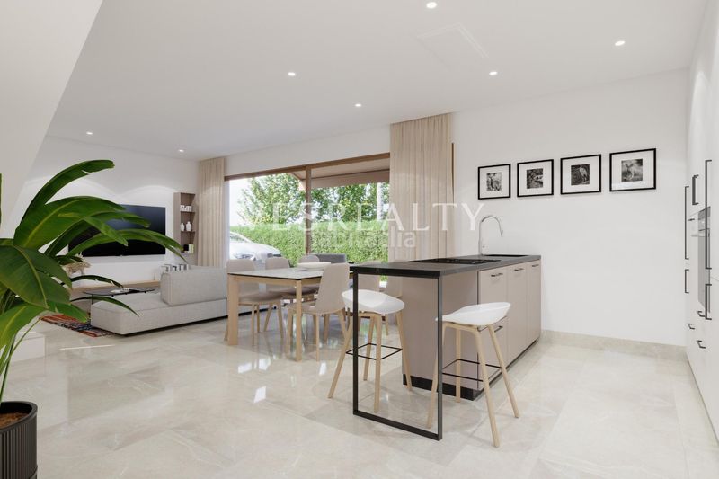 Foto a9155eb9-9815-4f47-80d2-07b375588490. Xalet amb aparcament piscina a La Marina Elche / Elx