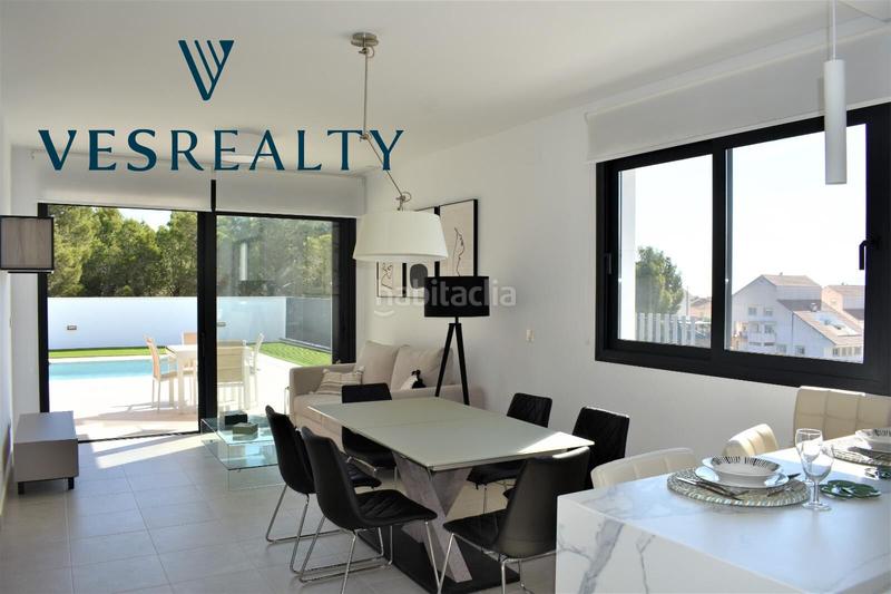 Foto 2511e33d-99ec-43ec-ba51-4324b9526516. Chalet dans calle don mar 3 dans Coloma Nucia (la)