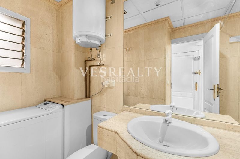 Foto abe8a4f2-dbcb-42b9-b8d7-e3fc0033a163. Estudio en calle muñoz 3 en Casco Antiguo - Sta. Cruz - Ayuntamiento Alicante