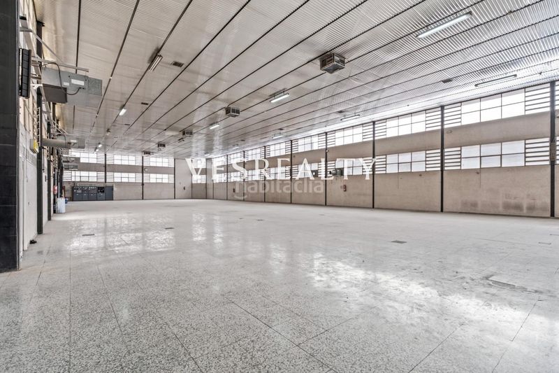 Foto 73ff3f33-59d1-46b7-9eac-0c5620e8dff6. Location bâtiment à usage industriel dans Plaza de Toros-Avenida Chapí-Trinquete Elda