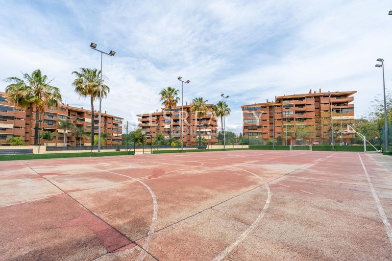 Foto 6fa8d3c3-c864-4a45-b5b0-cd67e94e81d6. Pis amb calefacció aparcament piscina a Vistahermosa Alicante