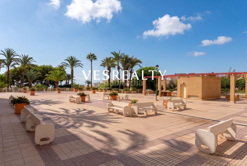 Foto bf76a5b1-41e8-4e0d-9dc1-c3c2725bcda2. Pis amb calefacció aparcament piscina a Pueblo Español-Coveta Fumá Campello (el)