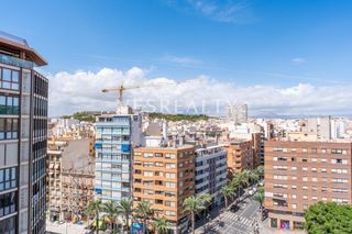 Etagenwohnung  Diaz moreu. Céntrico y luminoso piso en zona del mercado central!!