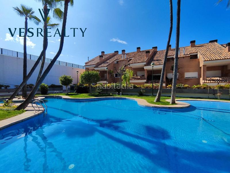 Foto 154d9392-f2c0-4f8d-b5c1-124c30cf7ccf. Casa adossada a calle oceano 32 a Cabo de las Huertas Alicante