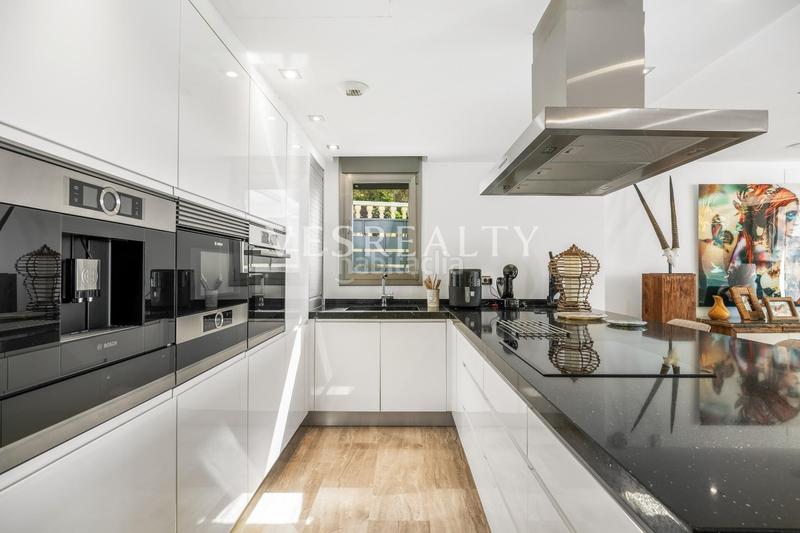 Foto 247d5ffc-1f05-4dc0-b9fa-28d77a60c5f9. Chalet mit pool in Altea hills Altea