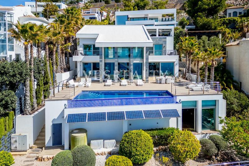 Foto b0f97ecd-bd89-4ac8-ac3c-cf0a08075a03. Chalet con piscina in Altea hills Altea