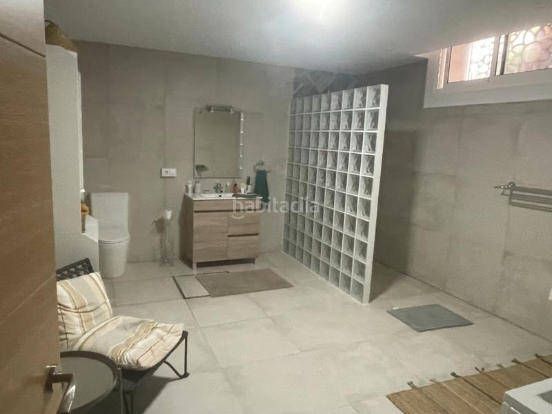 Foto 1e1fb1fa-2989-4014-b2ef-712e2b995004. Chalet con camino parcheggio piscina in Los Gallos Chiclana de la Frontera