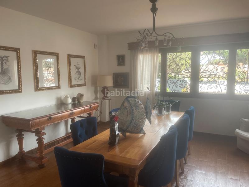 Foto 60eb09f5-7f35-4c3e-8ee7-7dcb20cd5d05. Chalet con camino parcheggio piscina in Los Gallos Chiclana de la Frontera