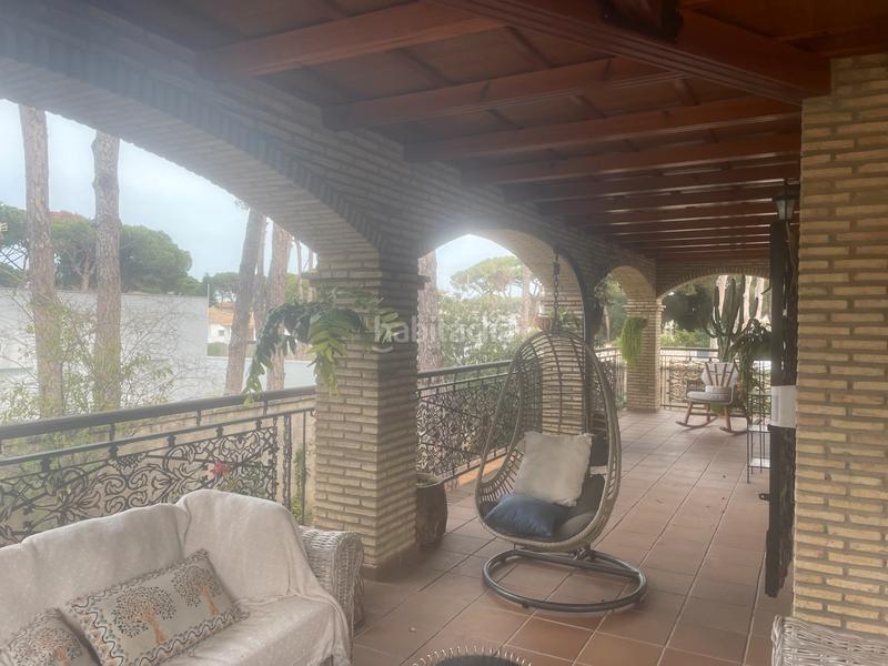 Foto 6b8faf19-23e2-42ec-8340-c9dfa6bbcc28. Chalet con camino parcheggio piscina in Los Gallos Chiclana de la Frontera