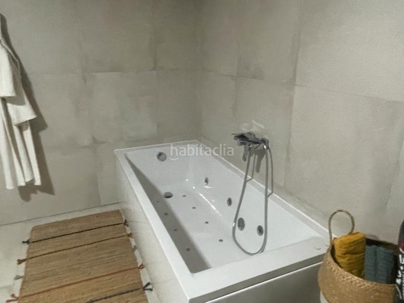 Foto 823bd216-6f5f-4739-b60c-79d17580f688. Chalet con camino parcheggio piscina in Los Gallos Chiclana de la Frontera