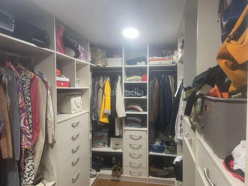 Foto 8c990e89-cd6a-455f-8b7e-a39dc89138d5. Chalet con camino parcheggio piscina in Los Gallos Chiclana de la Frontera