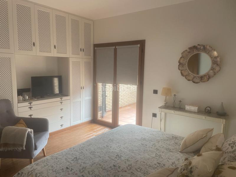 Foto df48a1fa-934f-4bef-9e24-d9a4b9b15090. Chalet con camino parcheggio piscina in Los Gallos Chiclana de la Frontera