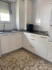 Appartement à Núcleo urbano. Se vende piso reformado en chiclana de la frontera
