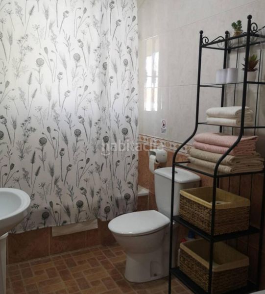 Foto 05c02c8a-8202-4906-8f8e-2f8c044a13f2. Xalet amb xemeneia aparcament piscina a Las Lagunas - Campano Chiclana de la Frontera