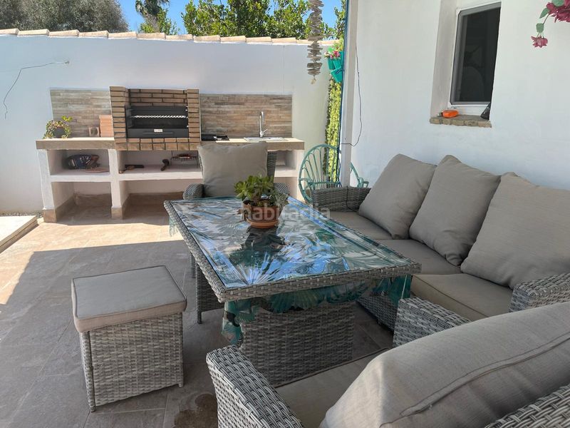 Foto d1d3b728-a4bb-4519-8742-02d8a988c720. Xalet amb xemeneia aparcament piscina a Las Lagunas - Campano Chiclana de la Frontera