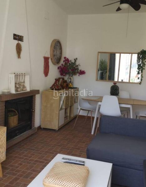 Foto d3a16f7d-bd84-40af-a6f8-acf18b27620b. Xalet amb xemeneia aparcament piscina a Las Lagunas - Campano Chiclana de la Frontera