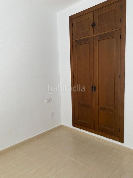 Foto e8e04bc6-c3eb-4f22-bd74-b0387abc506e. Pis a calle iro 27 a Núcleo urbano Chiclana de la Frontera