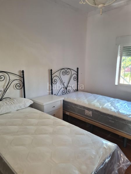 Foto 21ab0a6b-88e8-4d11-8920-185d9b3a5436. Location chalet avec parking dans Núcleo urbano Chiclana de la Frontera